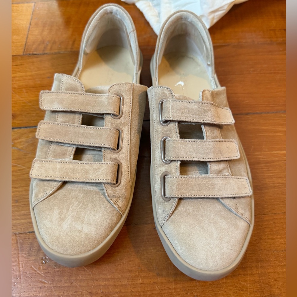 Freda Salvador Libby D’Orsay Sneaker Stucco Suede